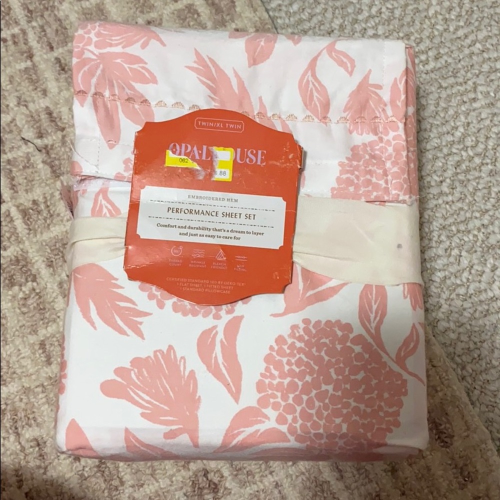 Twin sheet set